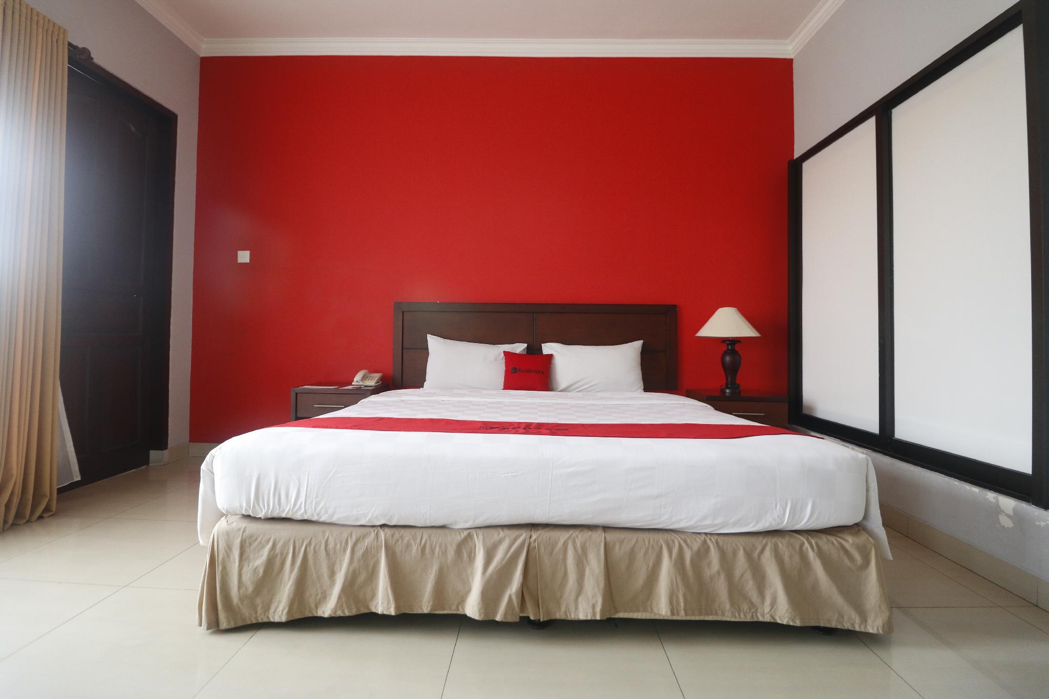 Hotel Reddoorz Premium @ Bukit Damai Indah Balikpapan  Esterno foto