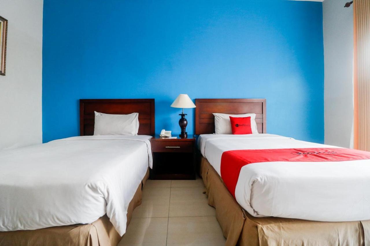 Hotel Reddoorz Premium @ Bukit Damai Indah Balikpapan  Esterno foto